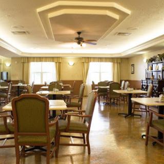 A spacious and inviting dining area designed for comfort and community.