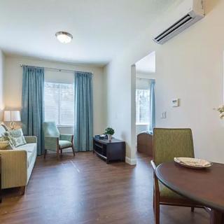 Discovery Village At Palm Beach Gardens