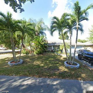 Golden Retreat At Coconut Creek