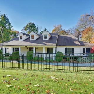 Fox Trail Memory Care Living at Mahwah