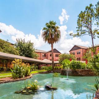 Tarrytowne Estates