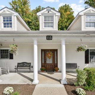 Fox Trail Memory Care Living at Chester