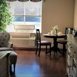 The Memory Care at Bristol