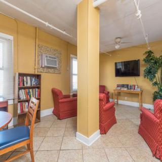 Colonial Assisted Living at West Palm Beach