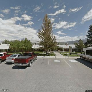 Columbine Manor