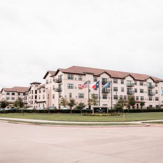 Grand Living at Riverstone