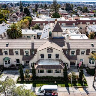 Pacifica Senior Living Oakland Heights
