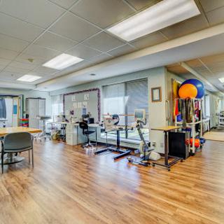 A modern physical therapy clinic equipped for rehabilitation and exercise.
