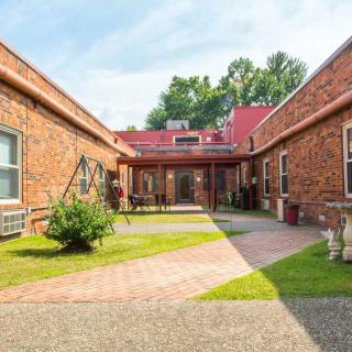 Rockford Manor Intermediate Cr