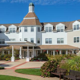 Atria Aquidneck Place