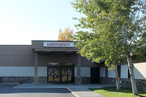 The entrance to an emergency medical facility.