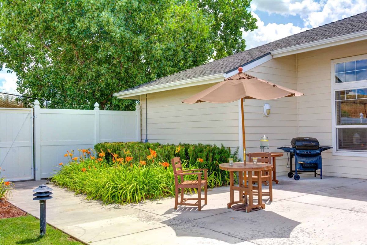 Pelican Pointe Assisted Living