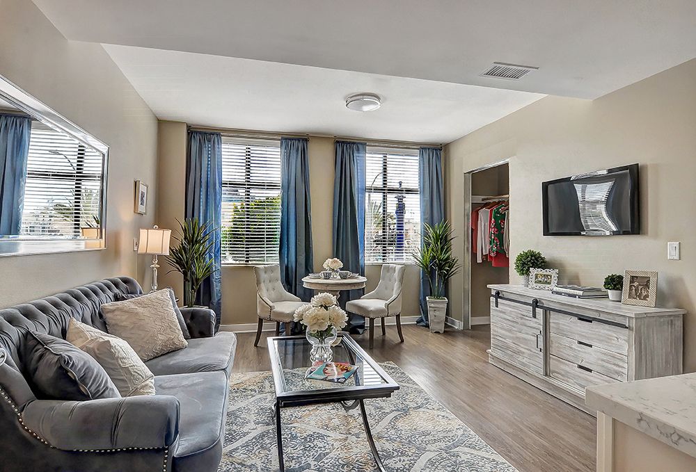Regency Palms Long Beach
