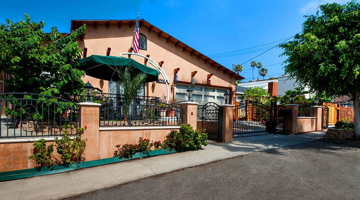 The Palisades Villa