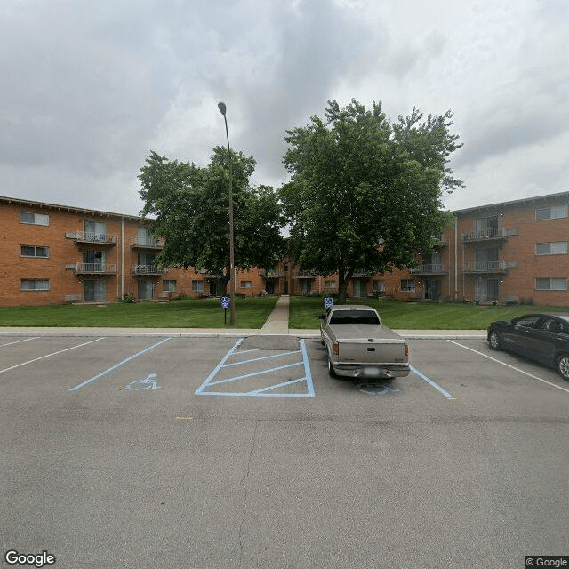 Crestwood Village West