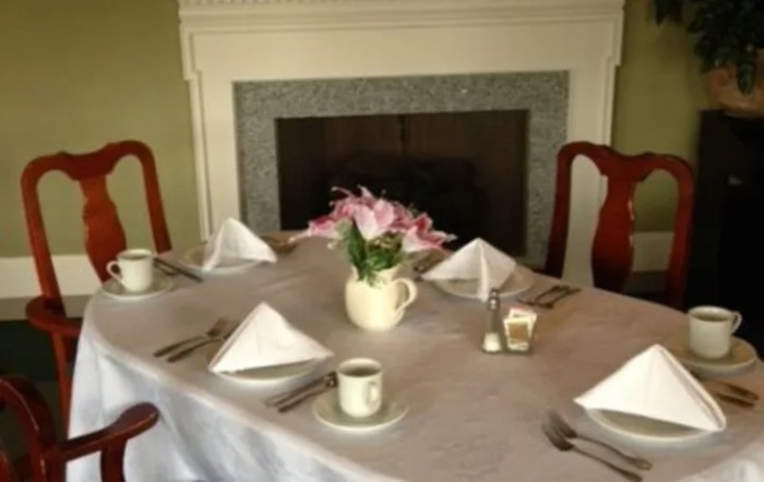 Summerhill Elderliving Home & Care