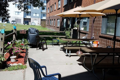 Ahepa 192 Apartments