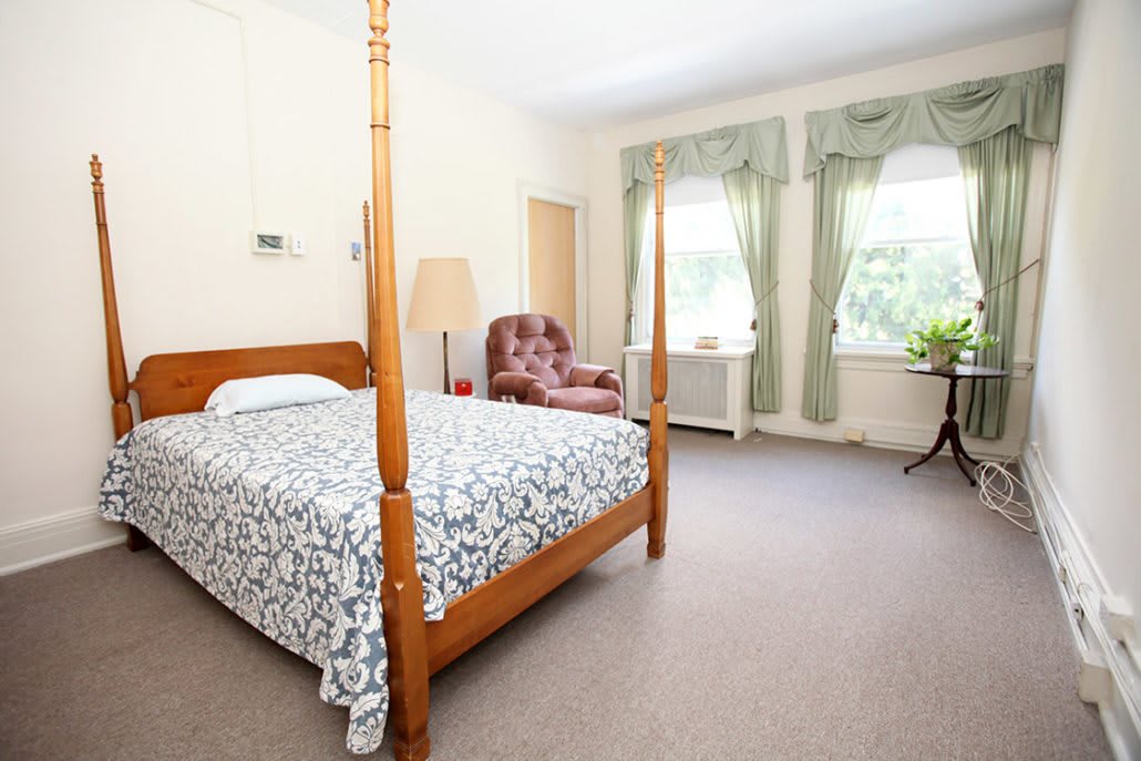 College Manor