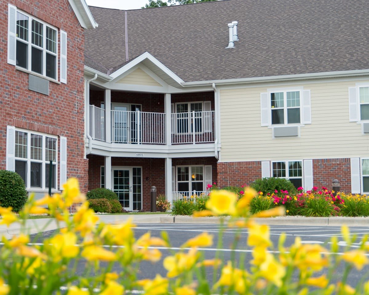 Clifden Court West