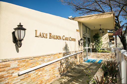 Entrance of Lake Balboa Cafe Center, showcasing the welcoming exterior and clear signage.