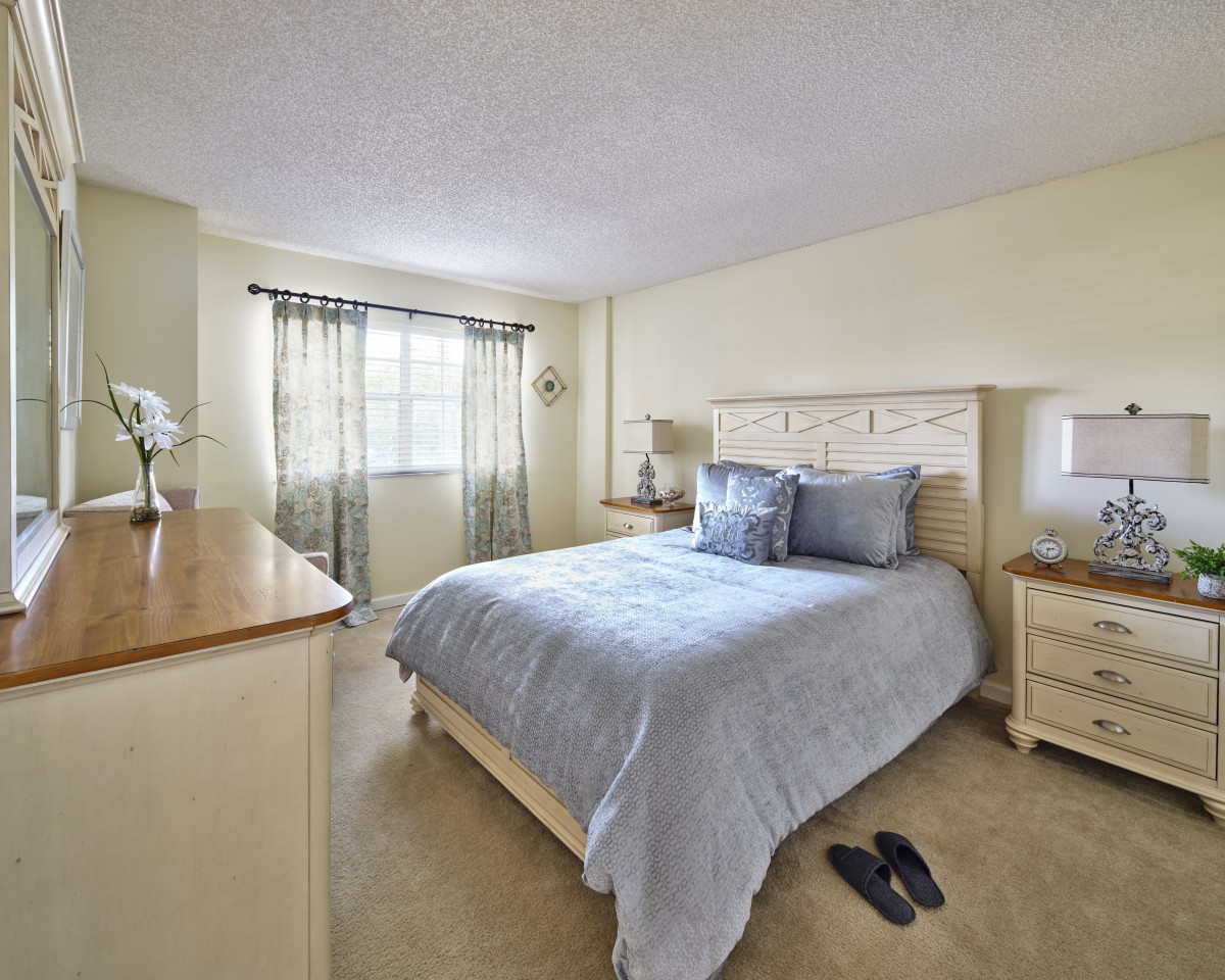 Oasis Living Quarters