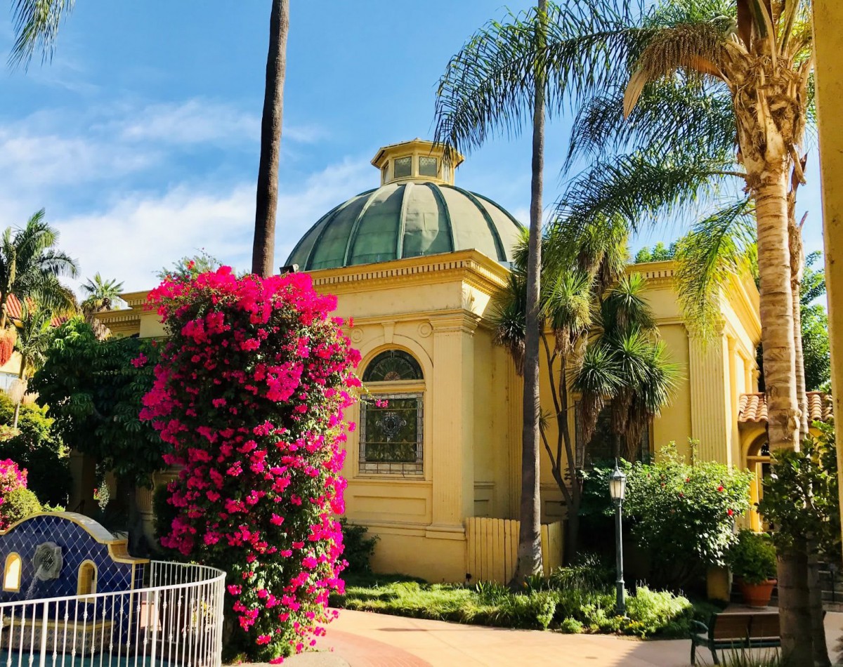 Hollenbeck Palms,  a CCRC