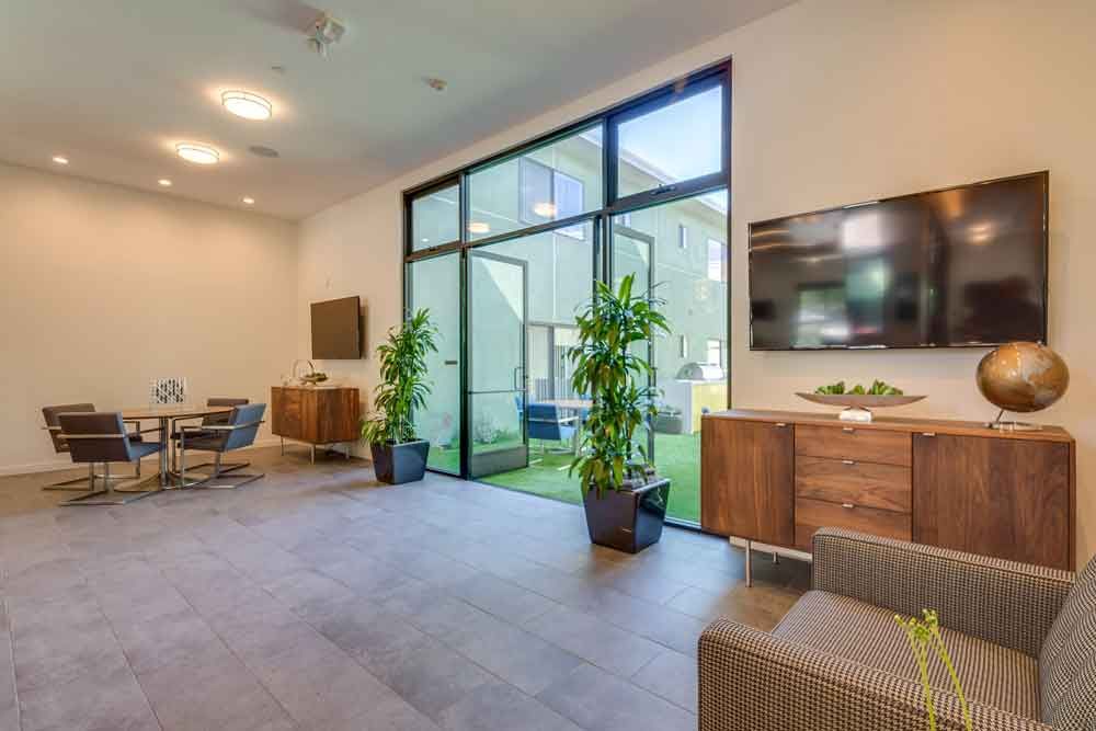 Avantgarde Memory Care Of Tarzana