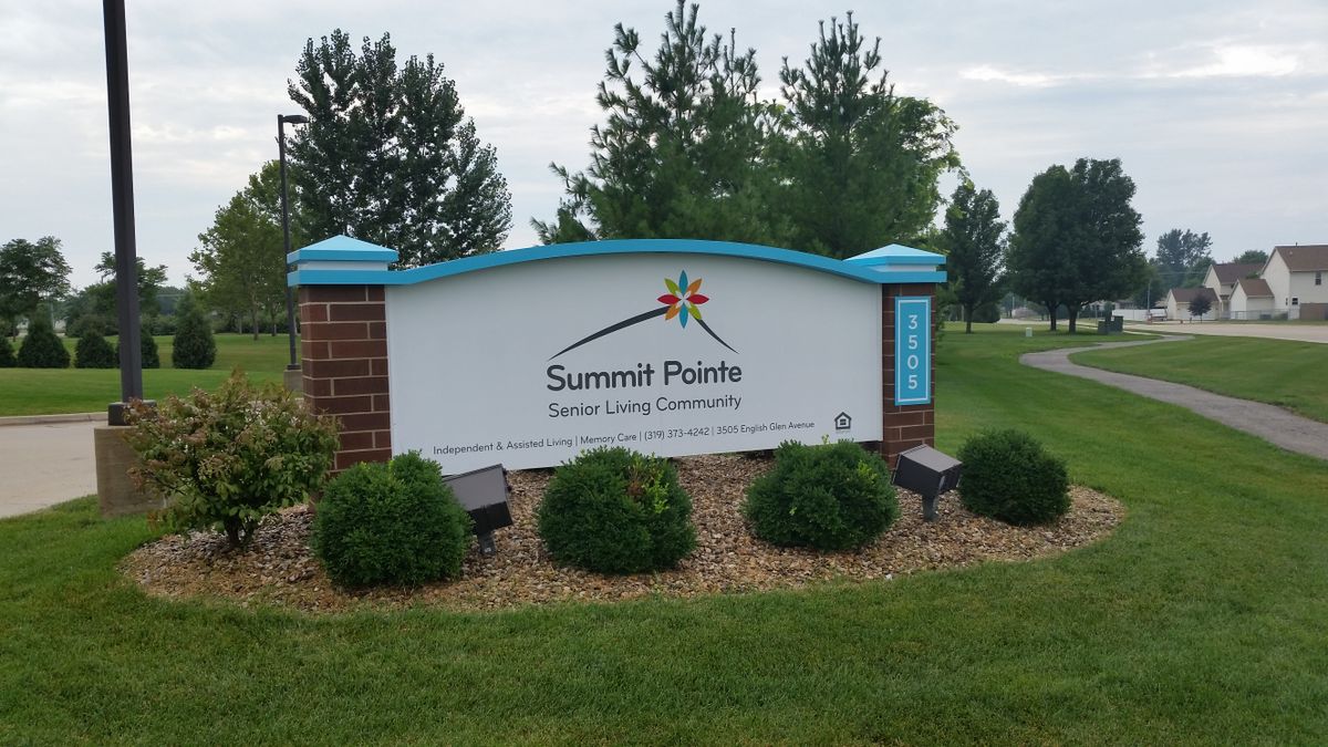 Summit Pointe