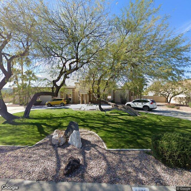 Golden Swan Manor of Paradise Valley