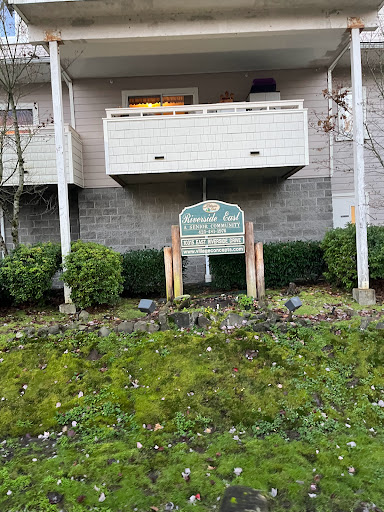 Riverside East Retirement