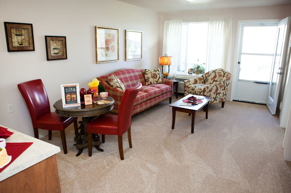 Meadowlark Estates Gracious Retirement Living