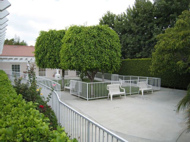 The Cottages At Artesia Gardens