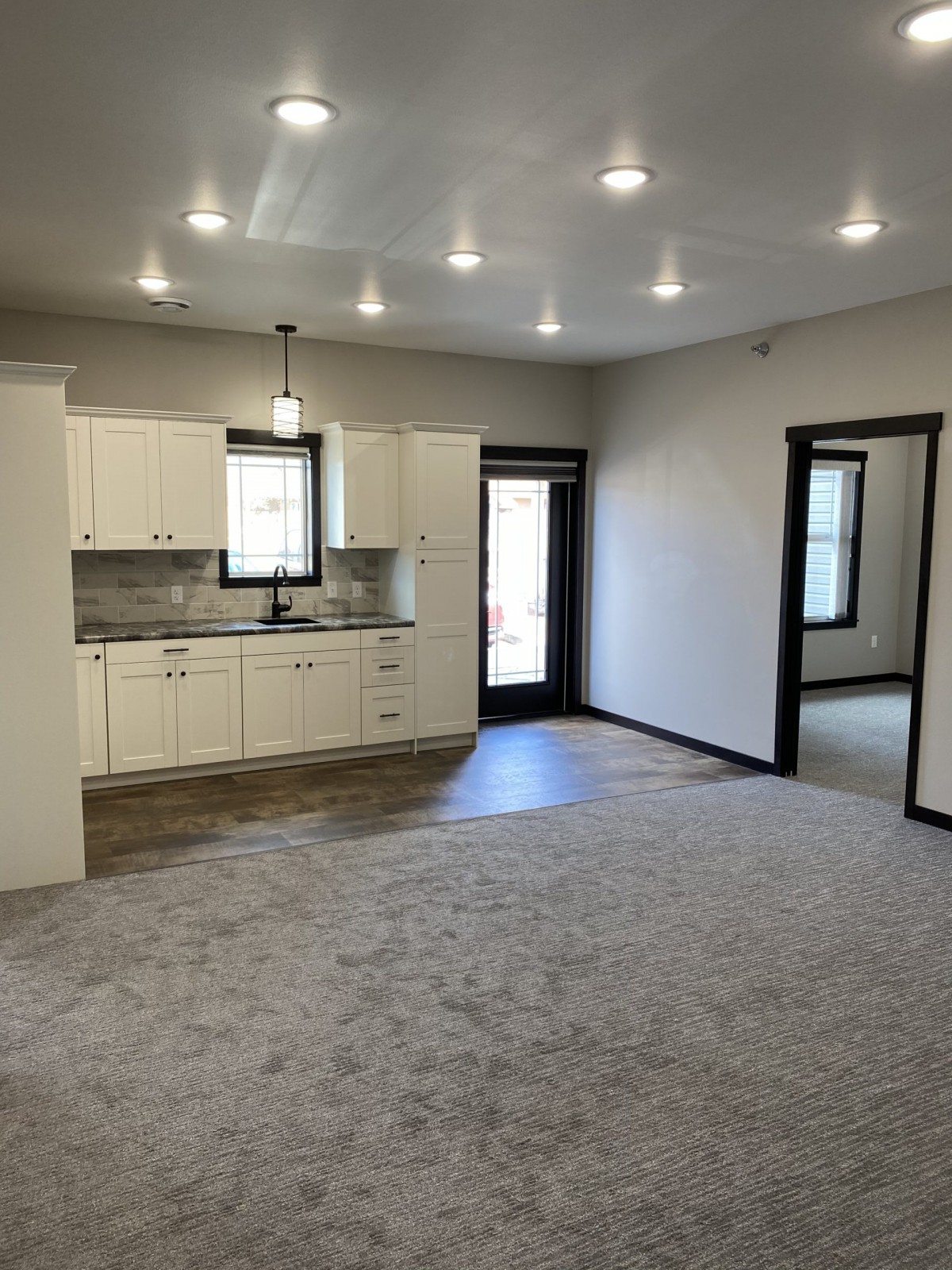 StoneyBrook Suites