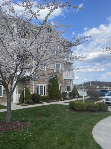 Victoria House At Spring House Estates