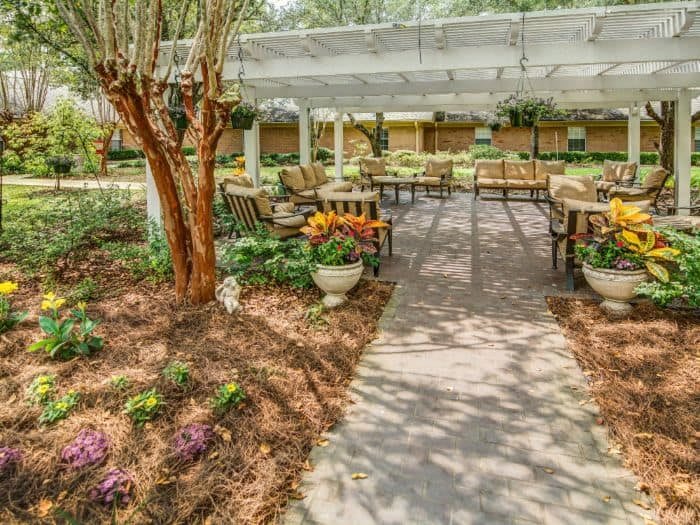Pacifica Senior Living Woodmont