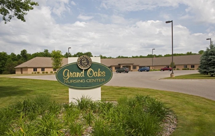 Grand Oaks Nursing Center