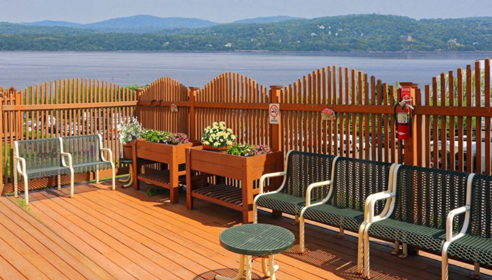 Assisted Living At Northern Riverview