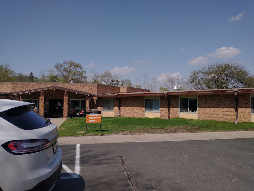 Golden Living Center - Lake Ridge