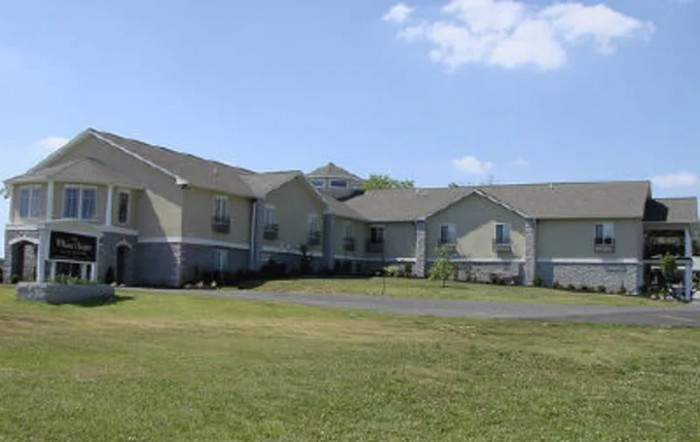 Knollwood Manor