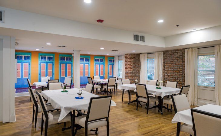 The Suites at Algiers Point
