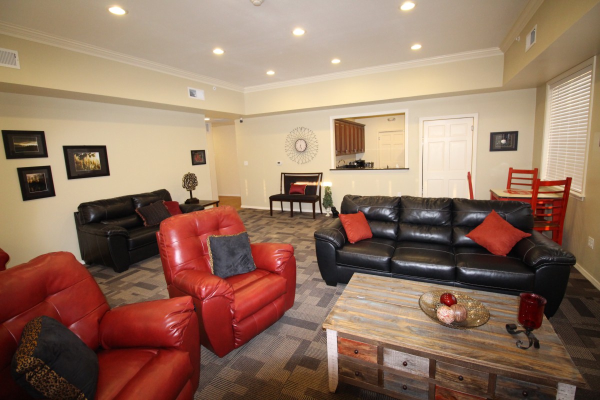 Sandia Senior Suites