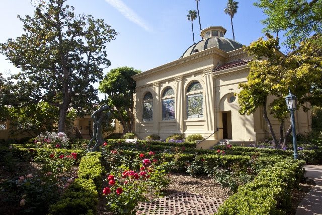 Hollenbeck Palms,  a CCRC