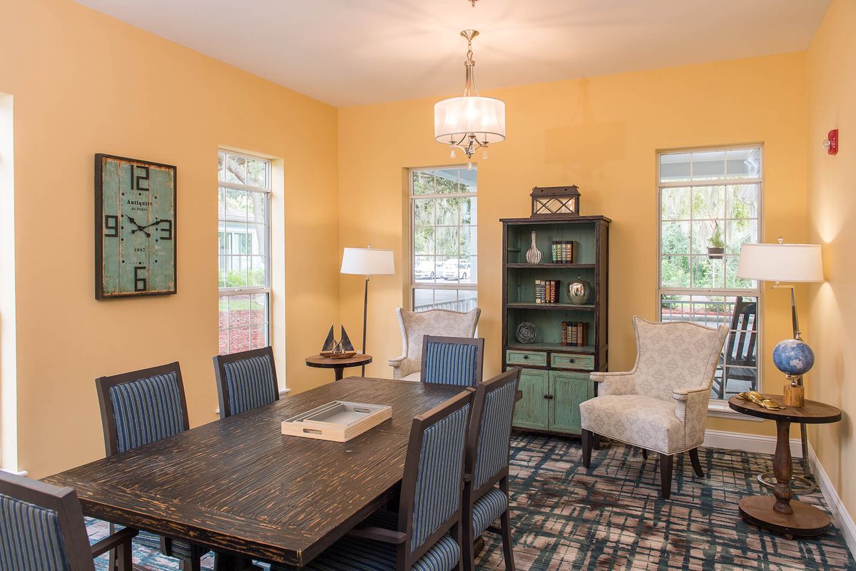 River Oaks