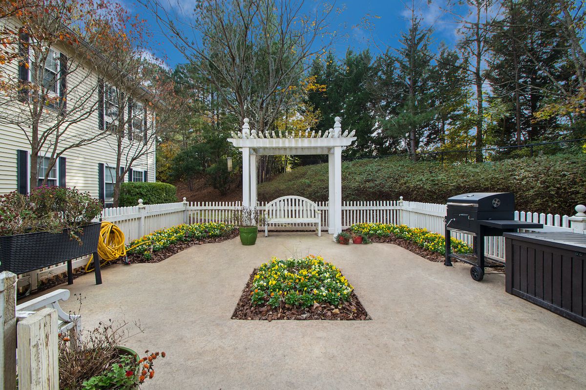 Arbor Terrace Of Athens
