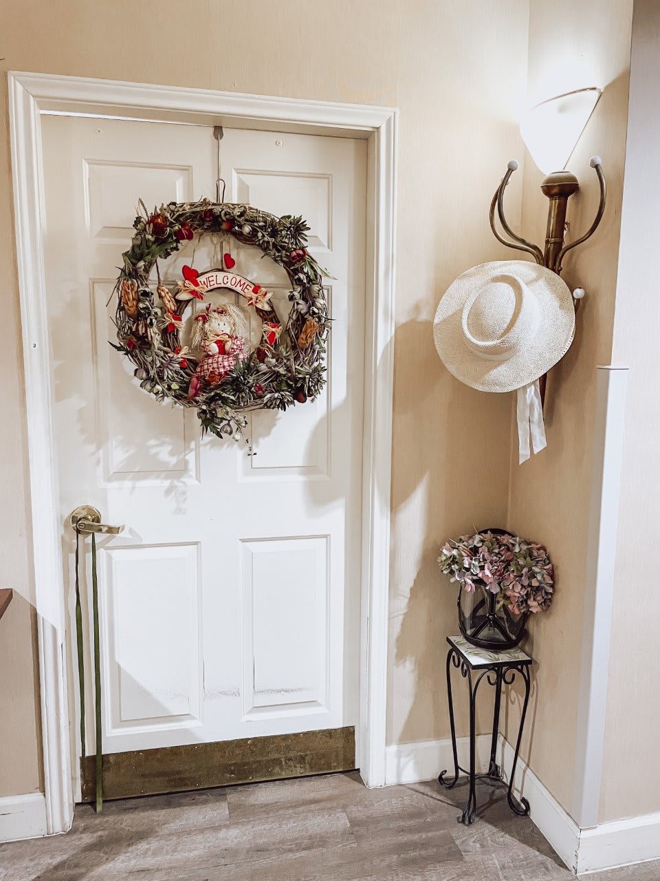 Holly Court Assisted Living and Memory Care