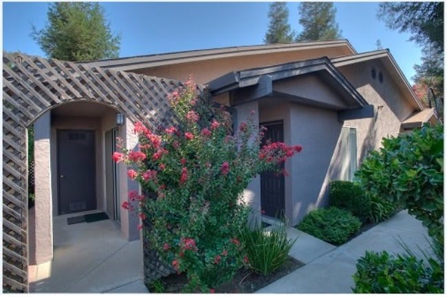 Arbor Manor Senior Cottage Apartments