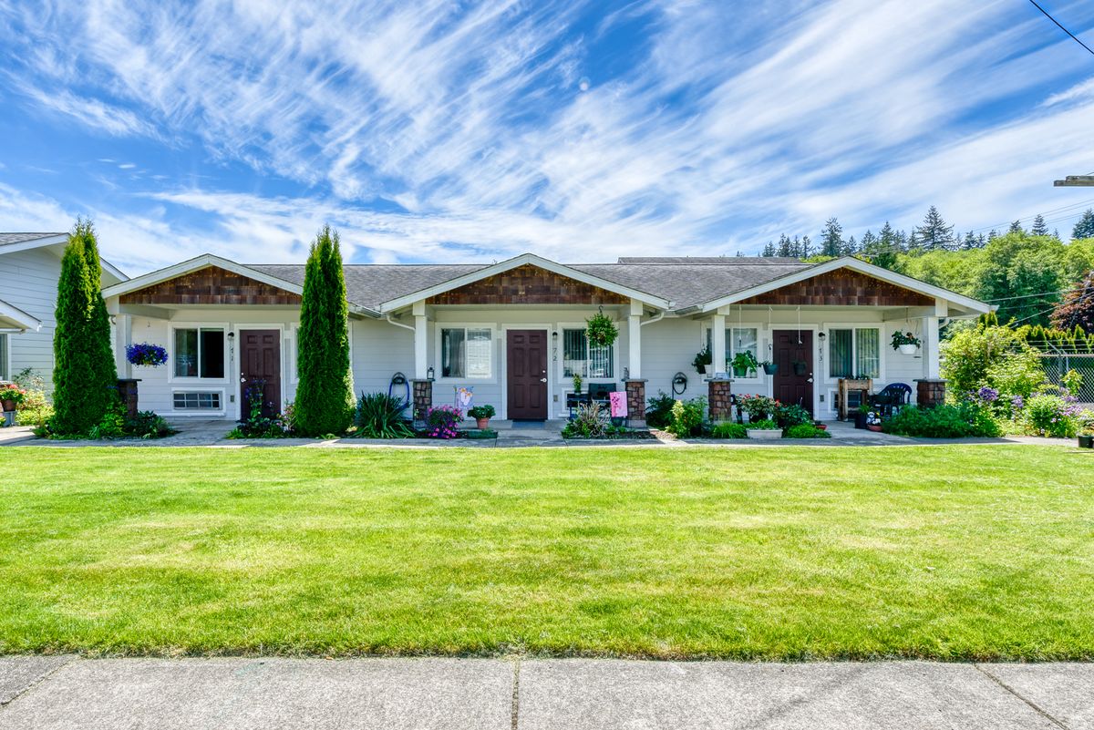 Beehive Retirement And Assisted Living Community