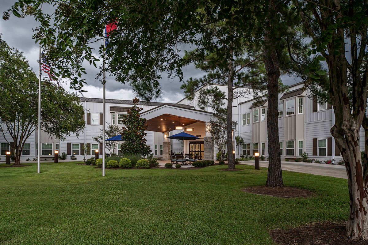 Reunion Court Of Clear Lake