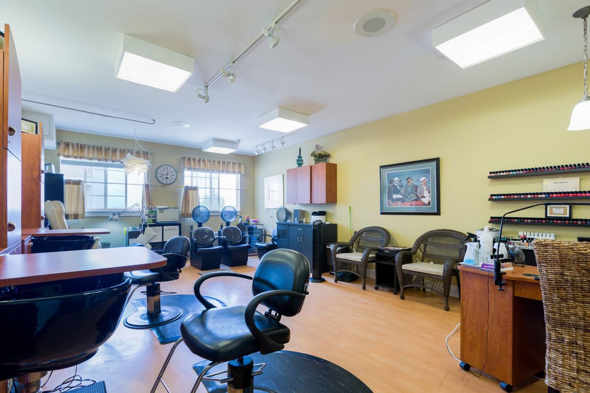 Lincoln Meadows Senior Living