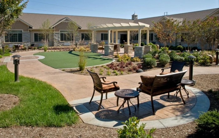 Life Care Center Of Hickory Woods
